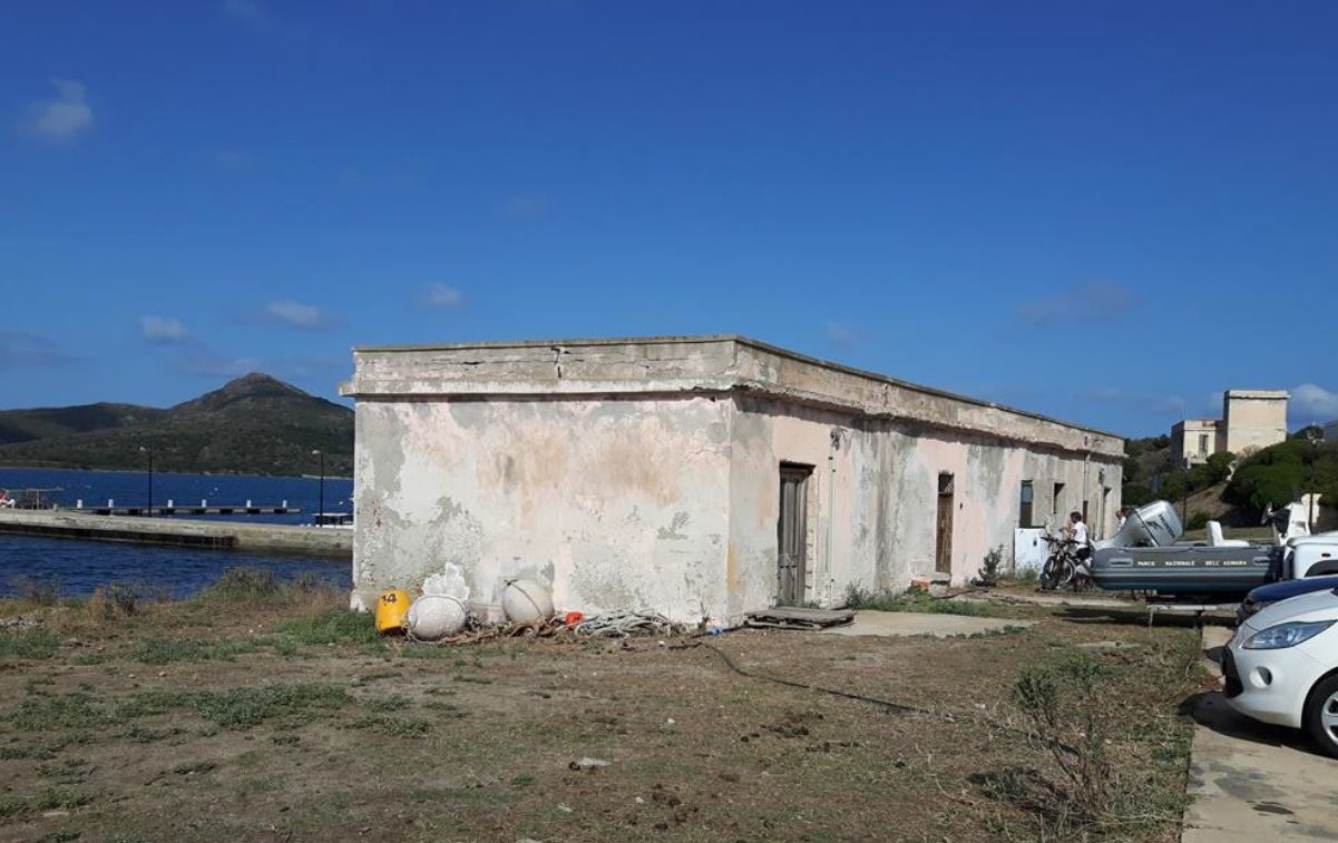 Isola Asinara – Cala Reale, Corpo di guardia, ufficio dogana e scuderia
