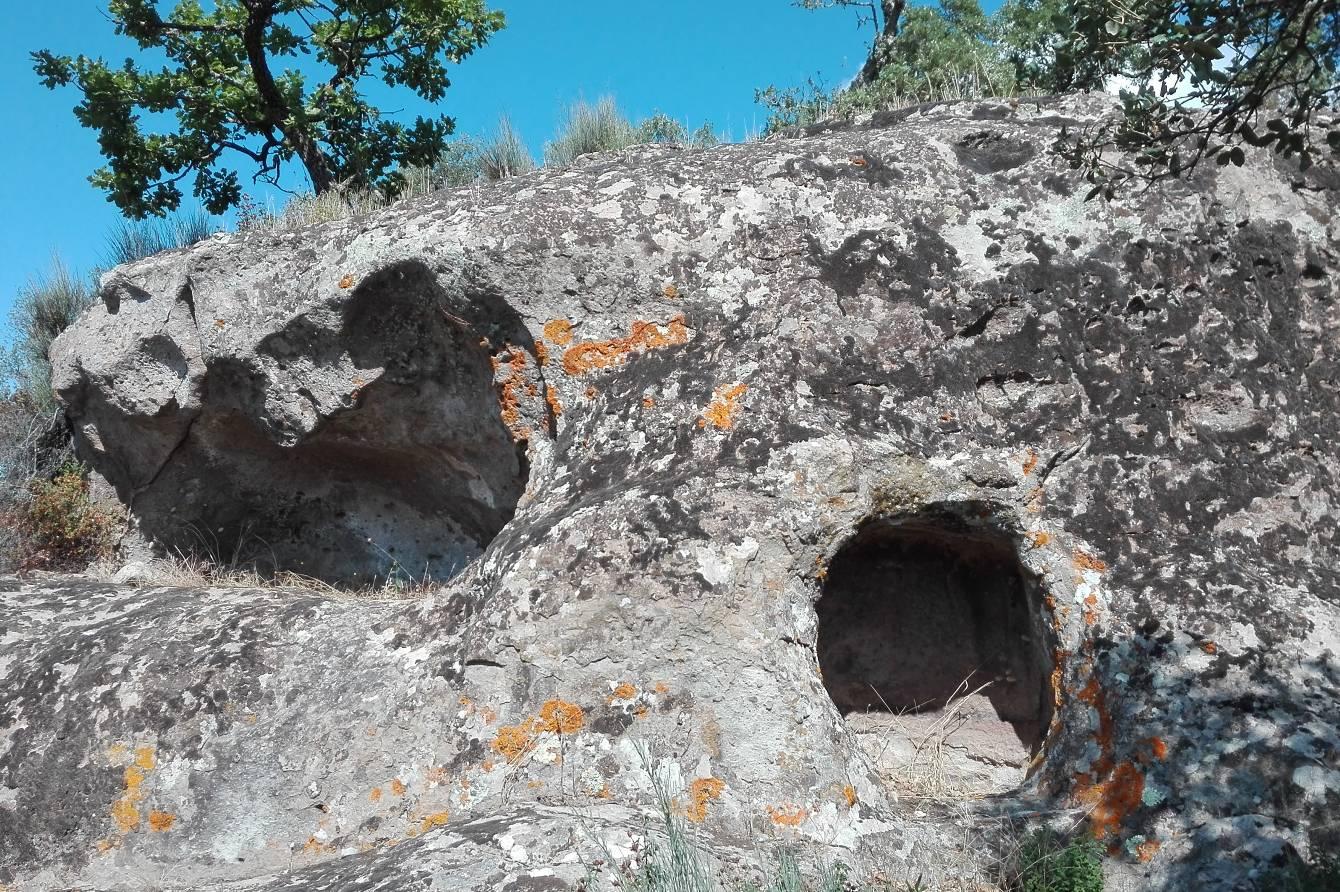 Tombe ipogeiche in località Mandras