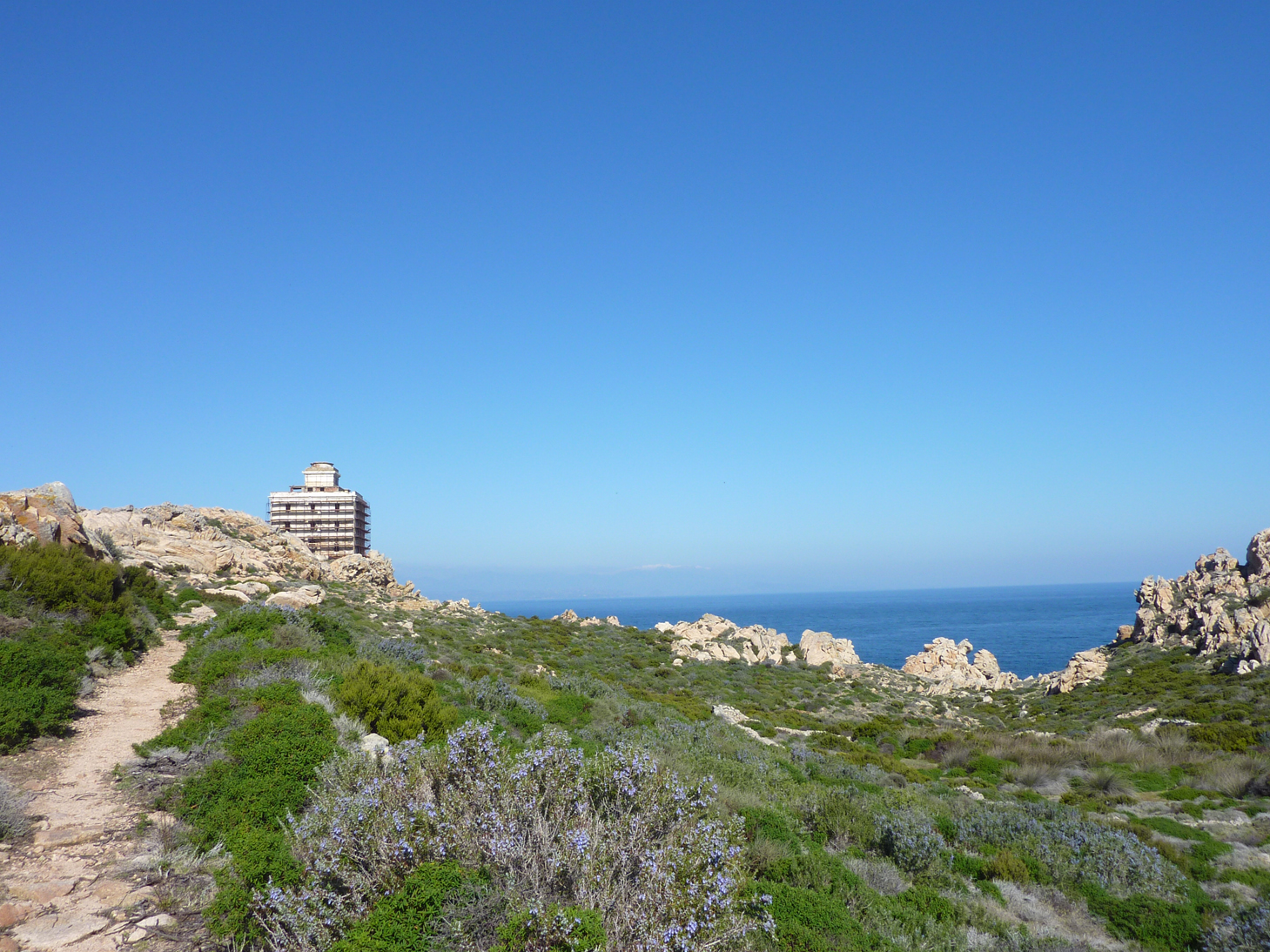 Vecchio Faro di Razzoli, isola di Razzoli